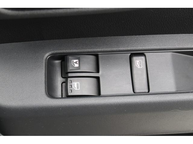 ハイゼットカーゴＤＸ　／キーレス／ラジオ／両側スライドドア／オートライト／踏み間違い防止　Ｗエアバック　キーフリーシステム　エコアイドル　切替４ＷＤ　運転席エアバッグ　ＡＢＳ　記録簿　ＶＤＣ（富山県）の中古車