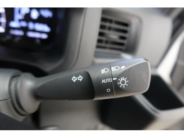 ハイゼットカーゴDX踏み間違い防止 Wエアバック キーフリーシステム エコアイドル 車線逸脱警報 切替4WD オートハイビーム 両側スライドドア オートライト 運転席エアバッグ ABS 記録簿 VDC(富山県)の中古車