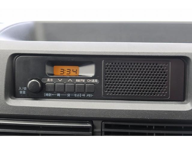 ハイゼットカーゴDX /パートタイム4WD/オートライト/ラジオ踏み間違い防止 Wエアバック キーレスエントリー エコアイドル 車線逸脱警報 切替4WD オートハイビーム オートライト 運転席エアバッグ ABS 記録簿 電動格納式ドアミラー(富山県)の中古車