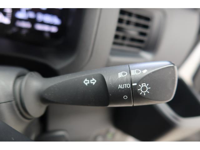 ハイゼットカーゴDX /パートタイム4WD/オートライト/ラジオ踏み間違い防止 Wエアバック キーレスエントリー エコアイドル 車線逸脱警報 切替4WD オートハイビーム オートライト 運転席エアバッグ ABS 記録簿 電動格納式ドアミラー(富山県)の中古車