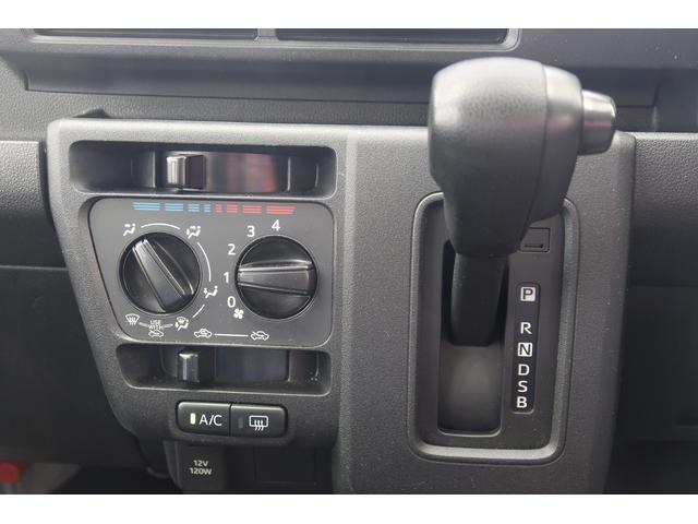 ハイゼットカーゴDX /切替4WD/ラジオ/オートライト/踏み間違い防止踏み間違い防止 Wエアバック キーレス エコアイドル 車線逸脱警報 切替4WD オートハイビーム オートライト 運転席エアバッグ ABS 記録簿 VDC(富山県)の中古車