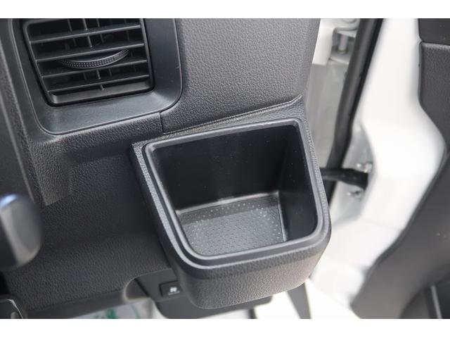 ハイゼットカーゴDX /切替4WD/ラジオ/オートライト/踏み間違い防止踏み間違い防止 Wエアバック キーレス エコアイドル 車線逸脱警報 切替4WD オートハイビーム オートライト 運転席エアバッグ ABS 記録簿 VDC(富山県)の中古車