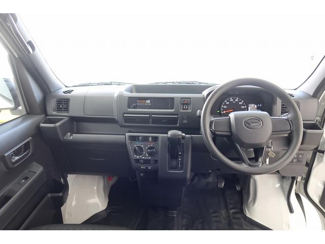 ハイゼットカーゴDX /切替4WD/ラジオ/オートライト/踏み間違い防止踏み間違い防止 Wエアバック キーレス エコアイドル 車線逸脱警報 切替4WD オートハイビーム オートライト 運転席エアバッグ ABS 記録簿 VDC(富山県)の中古車