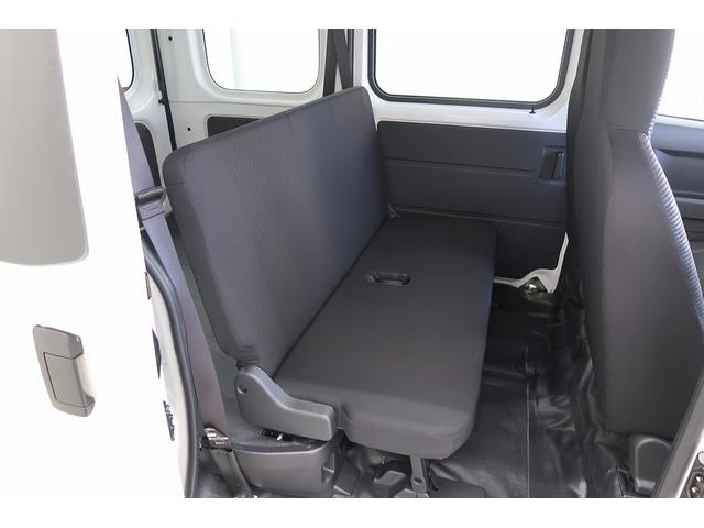 ハイゼットカーゴDX /切替4WD/ラジオ/オートライト/踏み間違い防止踏み間違い防止 Wエアバック キーレス エコアイドル 車線逸脱警報 切替4WD オートハイビーム オートライト 運転席エアバッグ ABS 記録簿 VDC(富山県)の中古車