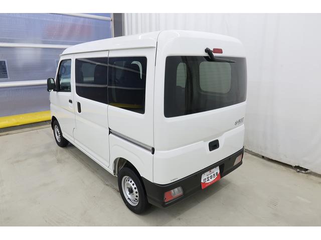 ハイゼットカーゴＤＸ　／４ＷＤ／ラジオ／キーレスエントリー／オートライト踏み間違い防止　Ｗエアバック　キーフリーシステム　エコアイドル　車線逸脱警報　切替４ＷＤ　オートハイビーム　オートライト　運転席エアバッグ　ＡＢＳ　記録簿　ＶＤＣ（富山県）の中古車