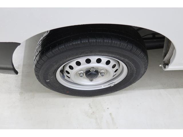 ハイゼットカーゴＤＸ　／４ＷＤ／ラジオ／キーレスエントリー／オートライト踏み間違い防止　Ｗエアバック　キーフリーシステム　エコアイドル　車線逸脱警報　切替４ＷＤ　オートハイビーム　オートライト　運転席エアバッグ　ＡＢＳ　記録簿　ＶＤＣ（富山県）の中古車