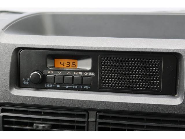 ハイゼットカーゴＤＸ　／４ＷＤ／ラジオ／キーレスエントリー／オートライト踏み間違い防止　Ｗエアバック　キーフリーシステム　エコアイドル　車線逸脱警報　切替４ＷＤ　オートハイビーム　オートライト　運転席エアバッグ　ＡＢＳ　記録簿　ＶＤＣ（富山県）の中古車