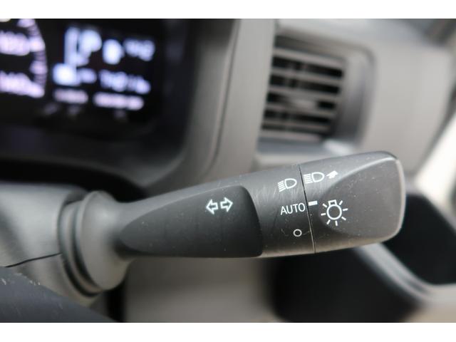 ハイゼットカーゴＤＸ　／４ＷＤ／ラジオ／キーレスエントリー／オートライト踏み間違い防止　Ｗエアバック　キーフリーシステム　エコアイドル　車線逸脱警報　切替４ＷＤ　オートハイビーム　オートライト　運転席エアバッグ　ＡＢＳ　記録簿　ＶＤＣ（富山県）の中古車