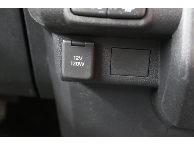 ハイゼットカーゴＤＸ　／４ＷＤ／ラジオ／キーレスエントリー／オートライト踏み間違い防止　Ｗエアバック　キーフリーシステム　エコアイドル　車線逸脱警報　切替４ＷＤ　オートハイビーム　オートライト　運転席エアバッグ　ＡＢＳ　記録簿　ＶＤＣ（富山県）の中古車