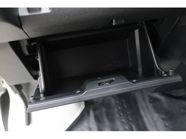 ハイゼットカーゴＤＸ　／４ＷＤ／ラジオ／キーレスエントリー／オートライト踏み間違い防止　Ｗエアバック　キーフリーシステム　エコアイドル　車線逸脱警報　切替４ＷＤ　オートハイビーム　オートライト　運転席エアバッグ　ＡＢＳ　記録簿　ＶＤＣ（富山県）の中古車