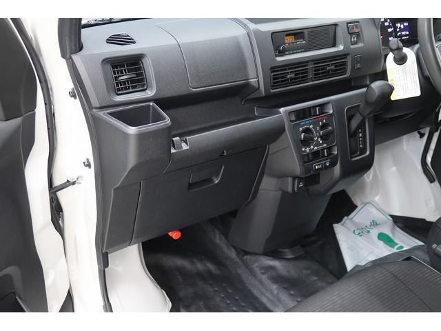 ハイゼットカーゴＤＸ　／４ＷＤ／ラジオ／キーレスエントリー／オートライト踏み間違い防止　Ｗエアバック　キーフリーシステム　エコアイドル　車線逸脱警報　切替４ＷＤ　オートハイビーム　オートライト　運転席エアバッグ　ＡＢＳ　記録簿　ＶＤＣ（富山県）の中古車