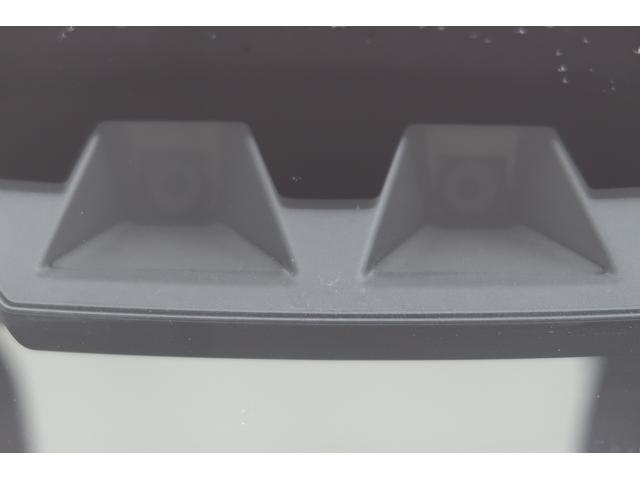 ハイゼットカーゴＤＸ　／４ＷＤ／ラジオ／キーレスエントリー／オートライト踏み間違い防止　Ｗエアバック　キーフリーシステム　エコアイドル　車線逸脱警報　切替４ＷＤ　オートハイビーム　オートライト　運転席エアバッグ　ＡＢＳ　記録簿　ＶＤＣ（富山県）の中古車