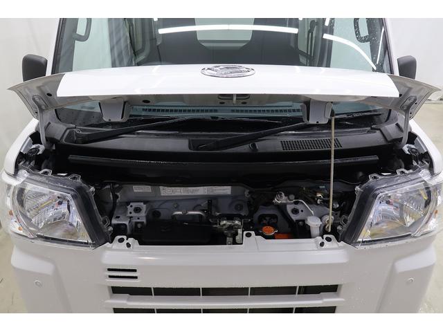 ハイゼットカーゴＤＸ　／４ＷＤ／ラジオ／キーレスエントリー／オートライト踏み間違い防止　Ｗエアバック　キーフリーシステム　エコアイドル　車線逸脱警報　切替４ＷＤ　オートハイビーム　オートライト　運転席エアバッグ　ＡＢＳ　記録簿　ＶＤＣ（富山県）の中古車