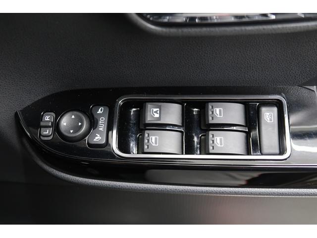 タントカスタムＸ　／オーディオレス／両側電動スライドドア／キーフリ衝突軽減ブレーキ　車線逸脱防止　アイドリングストップ機能　Ｂカメラ　盗難警報装置　ＬＥＤ　キーレスエントリー　前席シートヒーター　オートＬＥＤ　電動格納ミラー　スマキー　ＡＵＴＯライト　ベンチシート（富山県）の中古車