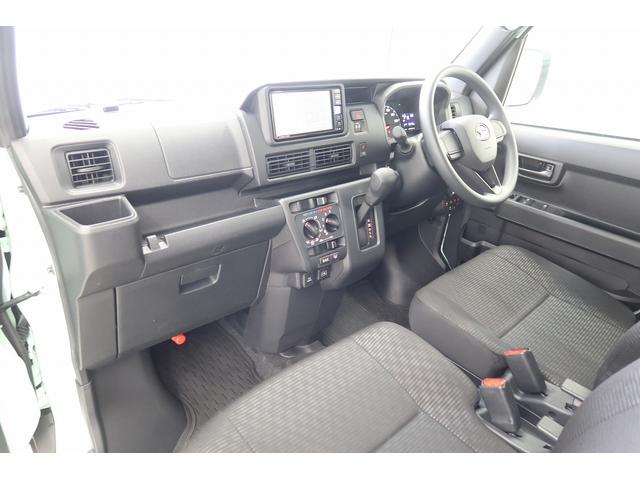 ハイゼットカーゴクルーズ　／４ＷＤ切替／ナビ／バックカメラ／キーフリー／バックカメラ　横滑り防止機能　両側スライドＤ　オートマチックハイビーム　オートライト　エアバッグ　スマートキー＆プッシュスタート　記録簿　ＡＢＳ　４ＷＤ車　衝突軽減Ｂ（富山県）の中古車