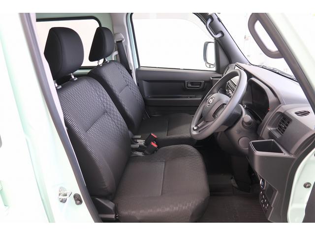 ハイゼットカーゴクルーズ　／４ＷＤ切替／ナビ／バックカメラ／キーフリー／バックカメラ　横滑り防止機能　両側スライドＤ　オートマチックハイビーム　オートライト　エアバッグ　スマートキー＆プッシュスタート　記録簿　ＡＢＳ　４ＷＤ車　衝突軽減Ｂ（富山県）の中古車