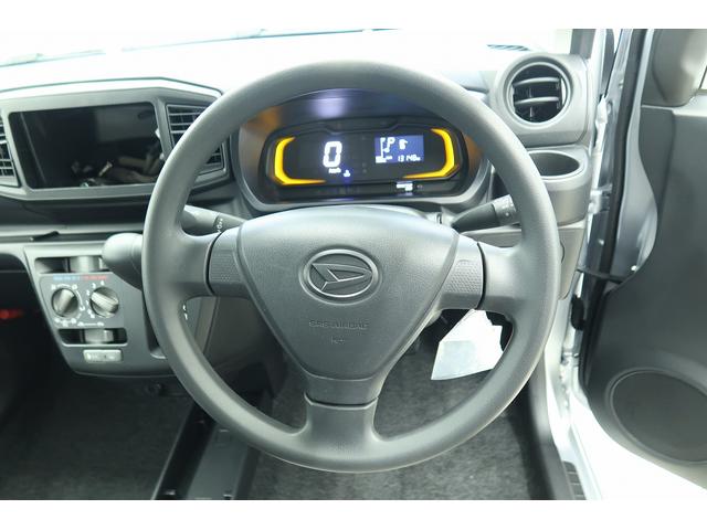 ミライースL SAIII /オーディオレス/オートライト/キーレスキーキーレス アイドリングストップ付き デュアルエアバッグ 整備記録簿 エアーバッグ オートハイビーム 安全ボディ オートライト ABS 横滑り防止装置付き 緊急ブレーキ 車線逸脱警報システム(富山県)の中古車