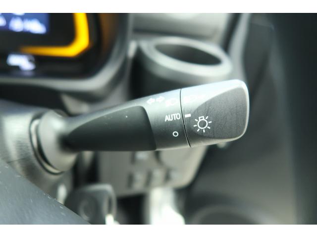 ミライースL SAIII /オーディオレス/オートライト/キーレスキーキーレス アイドリングストップ付き デュアルエアバッグ 整備記録簿 エアーバッグ オートハイビーム 安全ボディ オートライト ABS 横滑り防止装置付き 緊急ブレーキ 車線逸脱警報システム(富山県)の中古車