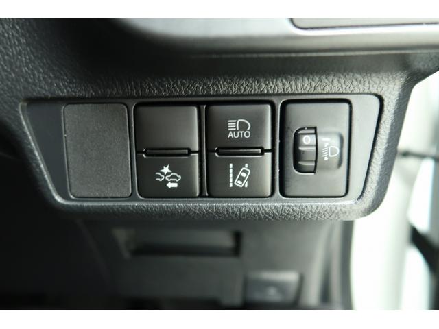 カローラフィールダーハイブリッド　／キーレスエントリー／オートエアコン横滑防止　ＰＣＳ　Ｗエアバック　キーレスリモコン　記録簿付き　電動格納式ドアミラー　アイドリングストップ　運転席エアバッグ　ＥＴＣ　衝突安全ボディ　ＡＢＳ（富山県）の中古車