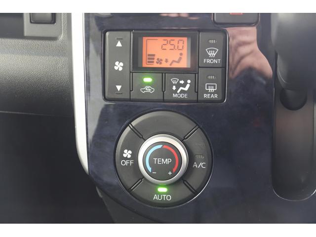 タントカスタムＸ　トップエディションＳＡIII　／ナビ／バックカメＢトゥース　バックカメラ　盗難防止装置　ＥＴＣ付き　キーフリー　オートライト　ナビＴＶ　ＬＥＤランプ　アイドリングストップ　ベンチシート　両側スライド片側電動ドア　車線逸脱警報装置（富山県）の中古車