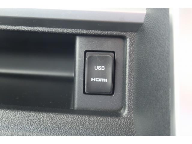 タントカスタムＸ　トップエディションＳＡIII　／ナビ／バックカメＢトゥース　バックカメラ　盗難防止装置　ＥＴＣ付き　キーフリー　オートライト　ナビＴＶ　ＬＥＤランプ　アイドリングストップ　ベンチシート　両側スライド片側電動ドア　車線逸脱警報装置（富山県）の中古車