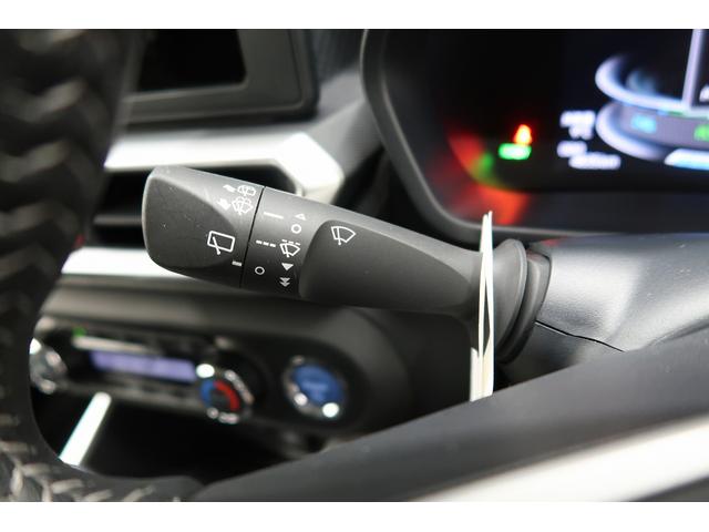 ロッキープレミアムG HEV /オーディオレス/キーフリー/LED車線逸脱防止 Aストップ 盗難防止装置 オートLED 電動格納式ドアミラー 衝突安全ボディ 記録簿 LED Sヒーター キーレスエントリー スマートキー アルミホイール オートライト 衝突回避支援(富山県)の中古車