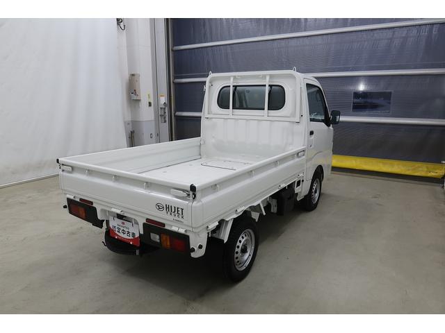 ハイゼットトラックスタンダード　／４ＷＤ／スマートアシスト／ＣＶＴ／エアコン／４ＷＤ　エアコンパワステ　エアバッグ　ＡＭ／ＦＭラジオ　整備記録簿　追突被害軽減ブレーキ　エコアイドル　安全ボディ　シングルエアバッグ　車線逸脱警報　ＥＳＣ　ＡＢＳ（富山県）の中古車