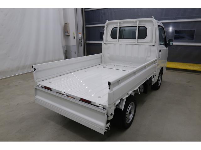 ハイゼットトラックスタンダード　／４ＷＤ／スマートアシスト／ＣＶＴ／エアコン／４ＷＤ　エアコンパワステ　エアバッグ　ＡＭ／ＦＭラジオ　整備記録簿　追突被害軽減ブレーキ　エコアイドル　安全ボディ　シングルエアバッグ　車線逸脱警報　ＥＳＣ　ＡＢＳ（富山県）の中古車