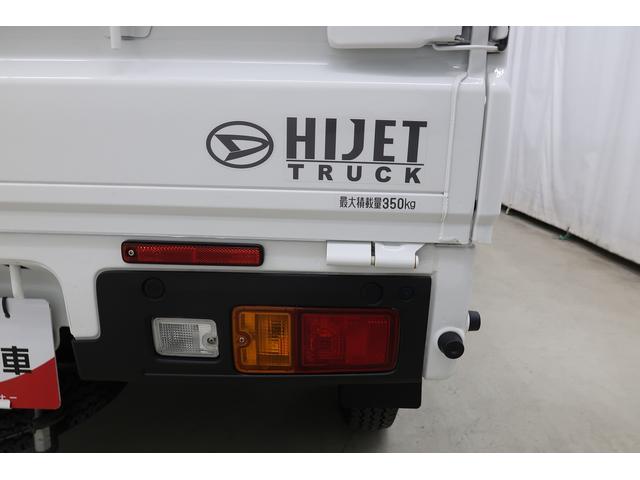 ハイゼットトラックスタンダード　／４ＷＤ／スマートアシスト／ＣＶＴ／エアコン／４ＷＤ　エアコンパワステ　エアバッグ　ＡＭ／ＦＭラジオ　整備記録簿　追突被害軽減ブレーキ　エコアイドル　安全ボディ　シングルエアバッグ　車線逸脱警報　ＥＳＣ　ＡＢＳ（富山県）の中古車