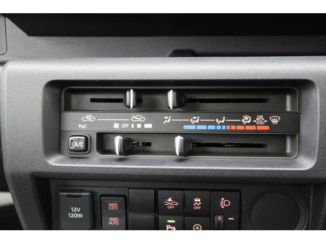 ハイゼットトラックスタンダード　／４ＷＤ／スマートアシスト／ＣＶＴ／エアコン／４ＷＤ　エアコンパワステ　エアバッグ　ＡＭ／ＦＭラジオ　整備記録簿　追突被害軽減ブレーキ　エコアイドル　安全ボディ　シングルエアバッグ　車線逸脱警報　ＥＳＣ　ＡＢＳ（富山県）の中古車