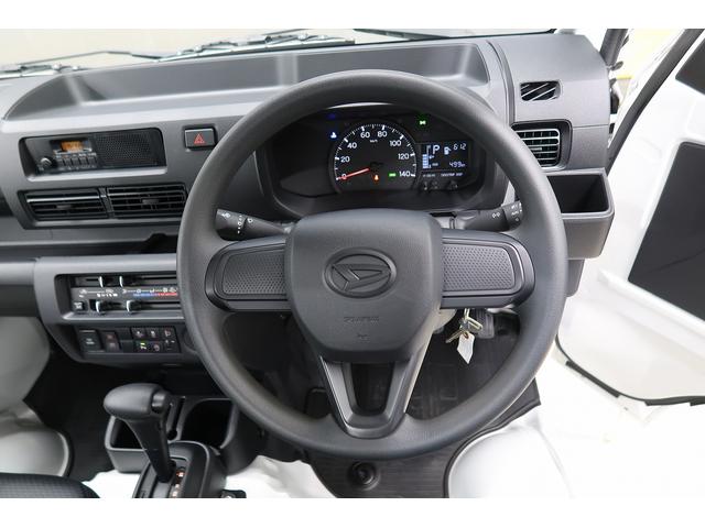 ハイゼットトラックスタンダード　／４ＷＤ／スマートアシスト／ＣＶＴ／エアコン／４ＷＤ　エアコンパワステ　エアバッグ　ＡＭ／ＦＭラジオ　整備記録簿　追突被害軽減ブレーキ　エコアイドル　安全ボディ　シングルエアバッグ　車線逸脱警報　ＥＳＣ　ＡＢＳ（富山県）の中古車