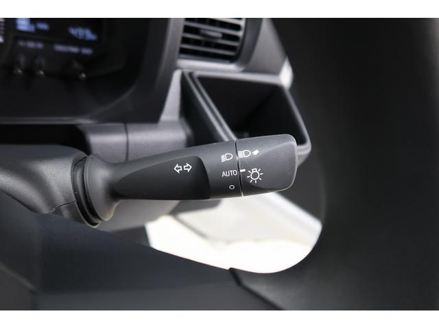 ハイゼットトラックスタンダード　／４ＷＤ／スマートアシスト／ＣＶＴ／エアコン／４ＷＤ　エアコンパワステ　エアバッグ　ＡＭ／ＦＭラジオ　整備記録簿　追突被害軽減ブレーキ　エコアイドル　安全ボディ　シングルエアバッグ　車線逸脱警報　ＥＳＣ　ＡＢＳ（富山県）の中古車