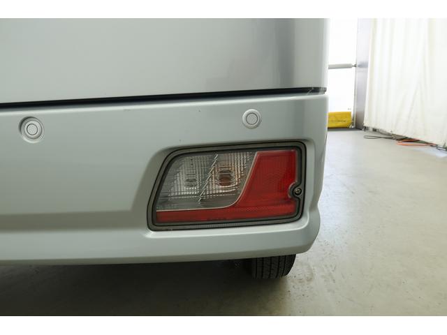 ハイゼットカーゴクルーズ　／４ＷＤ／オーディオレス／キーフリー／オートライト誤発進抑制機能　電動格納式ドアミラー　レーンキープアシスト　４ＷＤ車　キーフリー　セキュリティ　横滑り防止機能　オートハイビーム　オートライト　衝突安全ボディ　Ｗエアバック　ＡＢＳ　記録簿（富山県）の中古車