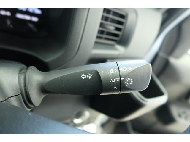 ハイゼットカーゴクルーズ　／４ＷＤ／オーディオレス／キーフリー／オートライト誤発進抑制機能　電動格納式ドアミラー　レーンキープアシスト　４ＷＤ車　キーフリー　セキュリティ　横滑り防止機能　オートハイビーム　オートライト　衝突安全ボディ　Ｗエアバック　ＡＢＳ　記録簿（富山県）の中古車