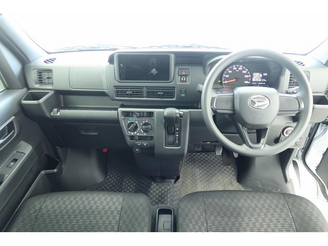 ハイゼットカーゴクルーズ　／４ＷＤ／オーディオレス／キーフリー／オートライト誤発進抑制機能　電動格納式ドアミラー　レーンキープアシスト　４ＷＤ車　キーフリー　セキュリティ　横滑り防止機能　オートハイビーム　オートライト　衝突安全ボディ　Ｗエアバック　ＡＢＳ　記録簿（富山県）の中古車