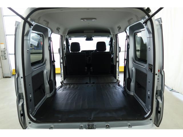 ハイゼットカーゴクルーズ　／４ＷＤ／オーディオレス／キーフリー／オートライト誤発進抑制機能　電動格納式ドアミラー　レーンキープアシスト　４ＷＤ車　キーフリー　セキュリティ　横滑り防止機能　オートハイビーム　オートライト　衝突安全ボディ　Ｗエアバック　ＡＢＳ　記録簿（富山県）の中古車