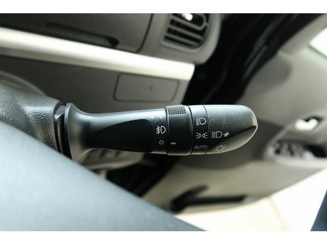 タントカスタムＸ　トップエディションＳＡIII　／ナビ／両側電動スマートキ−　セキュリティアラーム　車線逸脱警報装置　電動格納式ドアミラー　Ｂトゥース　ナビＴＶ　ＬＥＤランプ　キーフリー　アイドリングストップ　オートライト　ベンチシート　アルミ　記録簿（富山県）の中古車