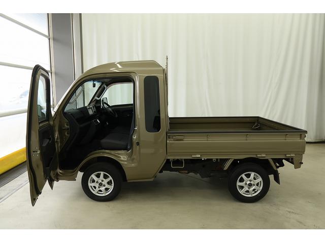 ハイゼットトラックジャンボ　／パートタイム４ＷＤ／カーナビ／ＬＥＤ定期点検記録簿　Ｗエアバック　ＬＥＤヘッド　切替４ＷＤ　ナビ・テレビ　エアバッグ　アルミホイール　ＡＢＳ　キーフリー　Ｂｔオーディオ（富山県）の中古車