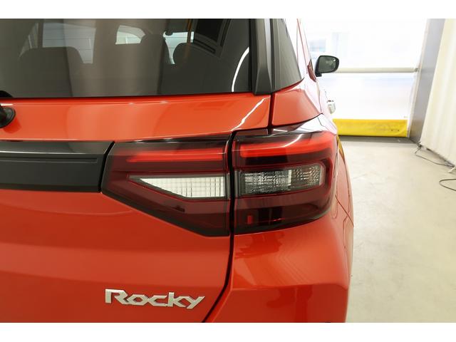 ロッキープレミアムＧ　ＨＥＶ　／ナビ／パノラマカメラ／ドラレコ／軽減ブレーキ　Ｒカメラ　ＢＴオーディオ　アルミ　ナビ　ＬＥＤヘッドランプ　電動格納式ドアミラー　アイドリングストップ　レーンキープアシスト　盗難防止システム　記録簿　衝突安全ボディ　オートＬＥＤ（富山県）の中古車