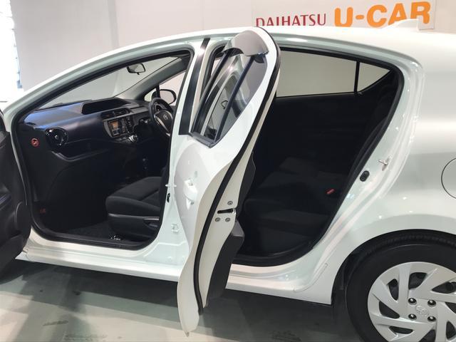 アクアＳキーレスエントリー１　スペアタイヤ　ＬＥＤヘッドライト　オートエアコン　ＥＴＣ車載器　カーステレオ　ＥＶ（栃木県）の中古車