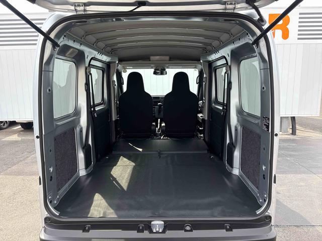 ハイゼットカーゴＤＸダイハツ認定中古車・まごころ保証１年走行距離無制限保証　キーレスエントリーシステム　純正ラジオ　アイドリングストップ機能　スマートアシスト（栃木県）の中古車