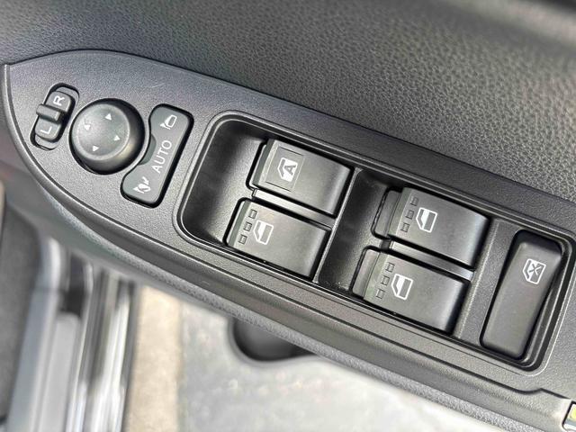 タントカスタムＸキーフリーシステム　ＬＥＤヘッドライト　ＬＥＤフォグランプ　両側電動スライドドア　スマートアシスト　コーナーセンサー　純正アルミホイール　オートライト　運転席助手席シートヒーター（栃木県）の中古車