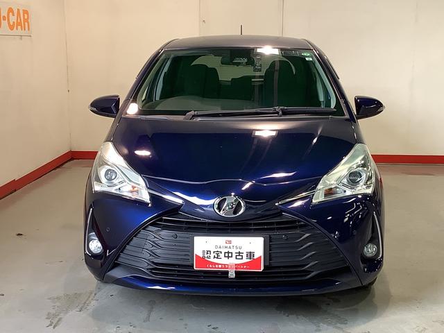 ヴィッツＦ　セーフティーエディションIII全車１年走行距離無制限まごころ保証付き！　ナビゲーションシステム　バックカメラ　ソナーセンサー　オートライト　フォグランプ（栃木県）の中古車