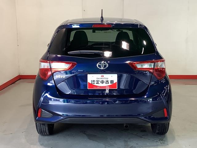 ヴィッツＦ　セーフティーエディションIII全車１年走行距離無制限まごころ保証付き！　ナビゲーションシステム　バックカメラ　ソナーセンサー　オートライト　フォグランプ（栃木県）の中古車