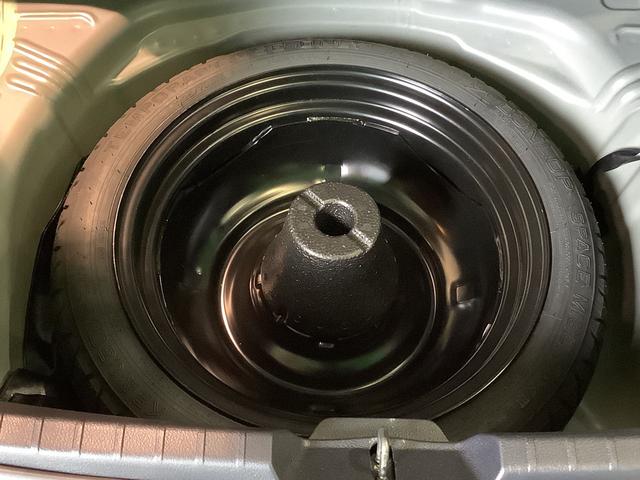 ヴィッツＦ　セーフティーエディションIII全車１年走行距離無制限まごころ保証付き！　ナビゲーションシステム　バックカメラ　ソナーセンサー　オートライト　フォグランプ（栃木県）の中古車