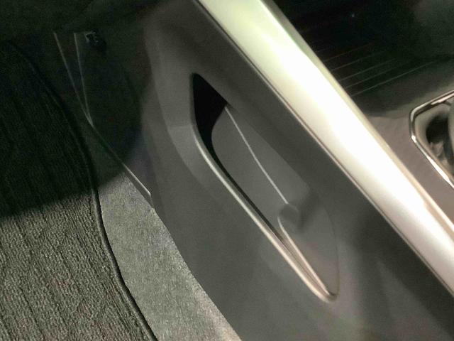 ロッキープレミアムＧ　ＨＥＶ全車１年走行距離無制限まごころ保証付き！　オートライト　オートハイビーム　クルーズコントロール機能　運転席・助手席シートヒーター（栃木県）の中古車
