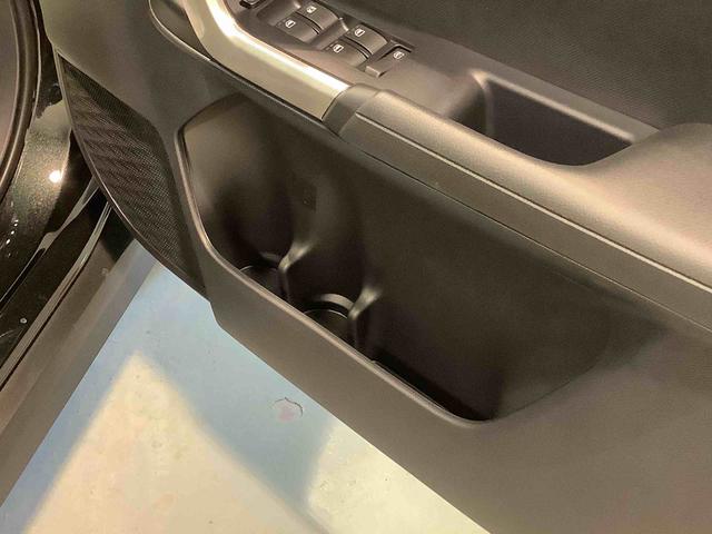 ロッキープレミアムＧ　ＨＥＶ全車１年走行距離無制限まごころ保証付き！　オートライト　オートハイビーム　クルーズコントロール機能　運転席・助手席シートヒーター（栃木県）の中古車
