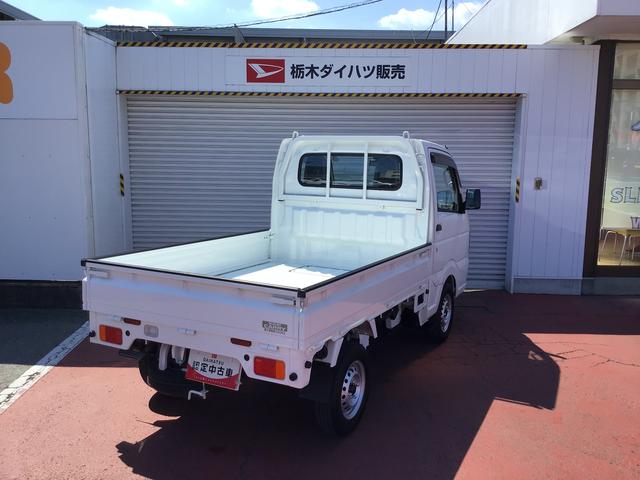 キャリイトラックＫＣエアコン・パワステ全車１年走行距離無制限まごころ保証付き！　ラジオ　オートライト　４ＷＤ　ＡＴ　衝突被害軽減システム（栃木県）の中古車