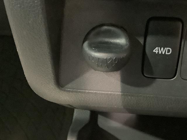 ハイゼットトラックスタンダード全車１年走行距離無制限まごころ保証付き！　４ＷＤ　ＭＴ　純正ラジオ　荷台ゴムマット　テールゲートチェーン　エアコン（栃木県）の中古車