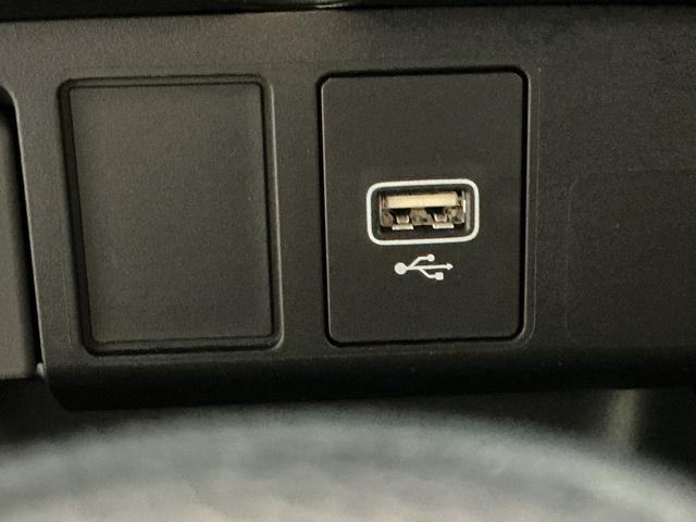 フィットホームメモリーナビ　電動格納ドアミラー　リアカメ　記録簿付　エアバッグ　ｉストップ　スマ−トキ−　盗難防止装置　ＥＴＣ車載器　Ｗエアバック　ＶＳＡ　ナビ＆ＴＶ　キーレス　ＡＢＳ（栃木県）の中古車